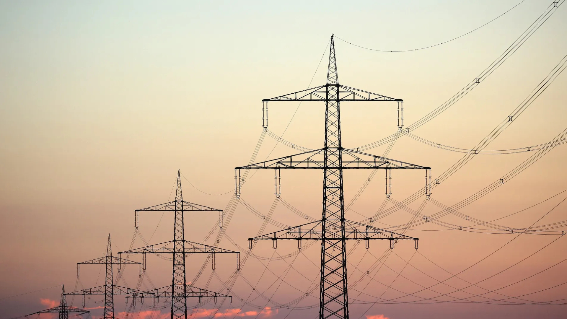 China Eyes Chile’s Grid in High-Voltage Deal